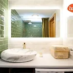 Apartamento Rueuetli Residents 28-5 *